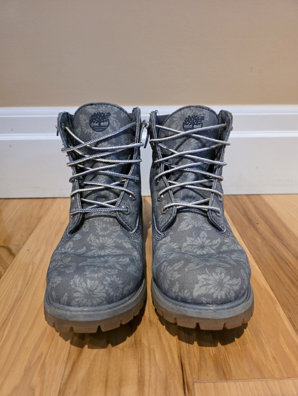 Rare Timberland Women's Size 8 6 Inch Premium Blue Floral Denim Boots A111E